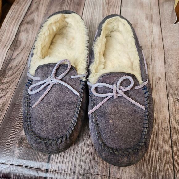 UGG Dakota Cozy Gray  Plush‎ Moccasin Slippers Sz 9 - Picture 10 of 11